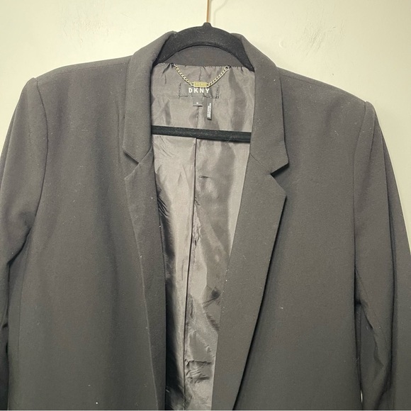 *Sold* DKNY Women’s Black Blazer Rolled Cuffs Gold Logo Button Detail in Size 12 - Picture 2 of 9